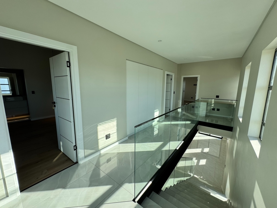 3 Bedroom Property for Sale in Sandown Western Cape